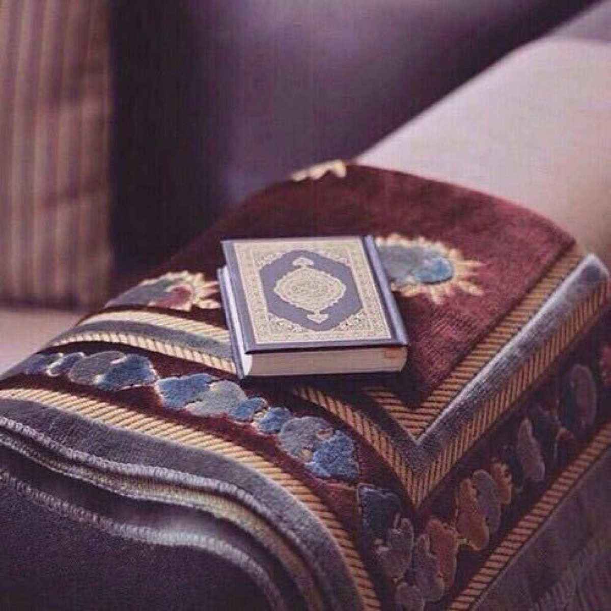Kemuliaan Para Penghafal Al-Qur’an (IV)