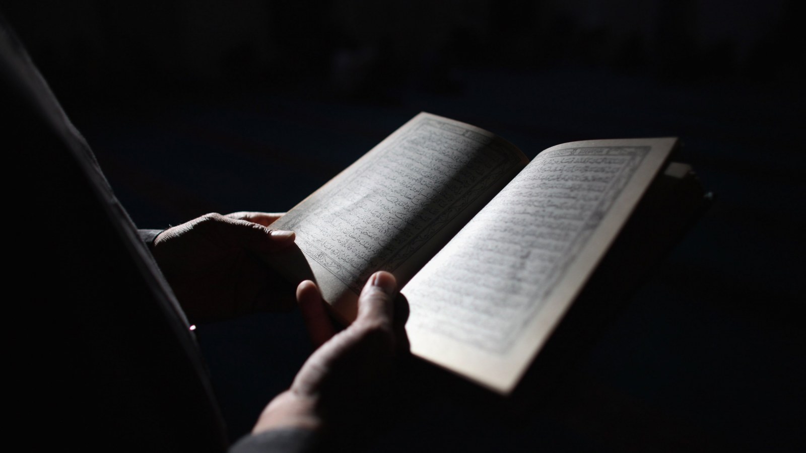KEUTAMAAN MEMBACA AL-QUR’AN (Bag. V)