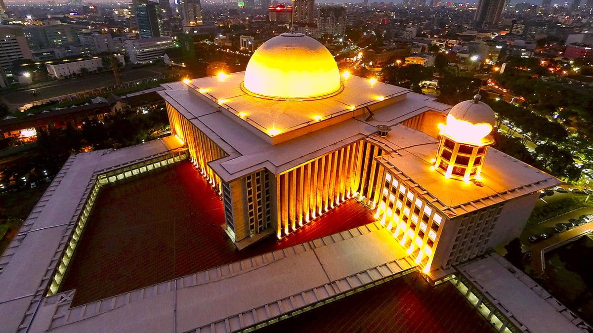 9 (Sembilan) Keutamaan Shalat Subuh Berjamaah (Bag. 2)