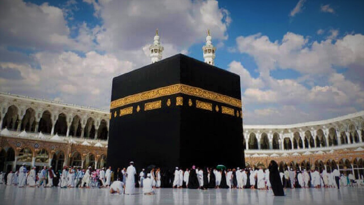 LANTAMA, Umroh Bersama Para Penghafal Qur’an