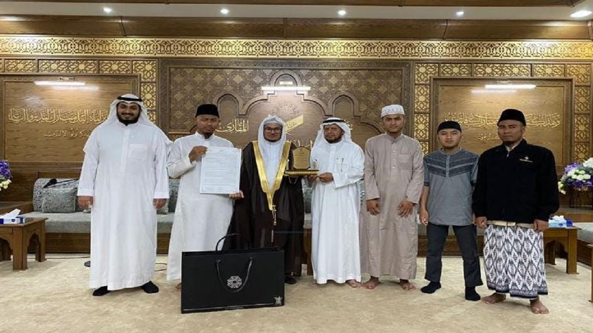 4 (Empat) Pengajar ICWM Sukses Memperoleh Ijazah Sanad Al-Qur’an Di Madinah