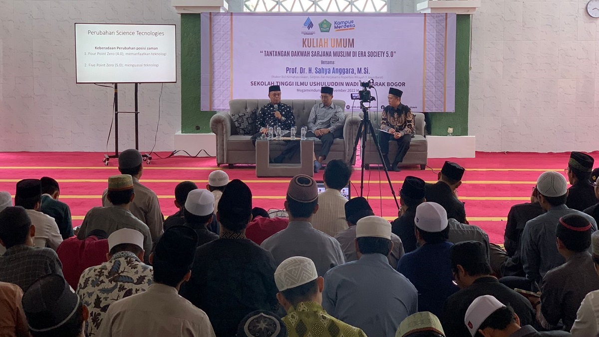 Prof. Sahya Anggara Isi Kuliah Umum: “Tantangan Dakwah Sarjana Muslim di Era Society 5.0”