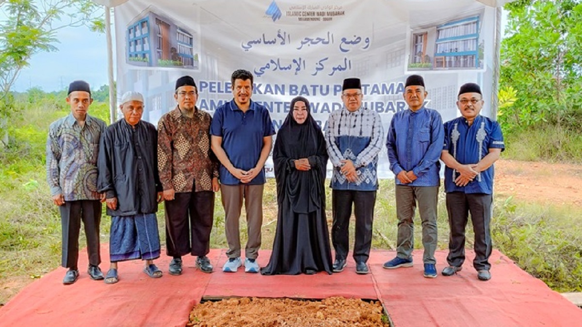 Peletakan Batu Pertama Islamic Center Wadi Mubarak Di Banjarbaru, Kalsel