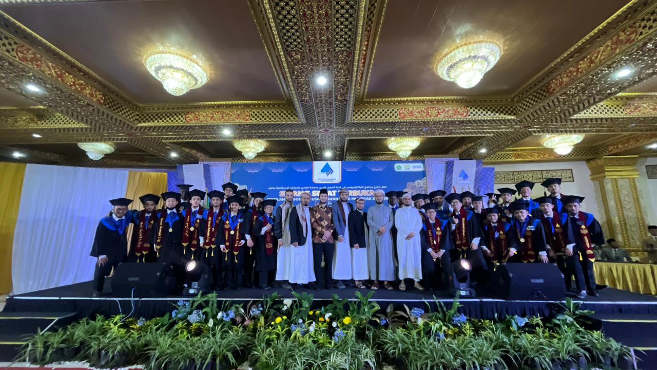 Islamic Center Wadi Mubarak Gelar Wisuda Akbar ke-V, 181 Mahasiswa dan Mahasantri Diwisuda